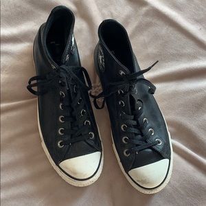 Converse Shoes - Platform Classic Converse in black leather Converse Shoes - Platform Classic Converse in black leather